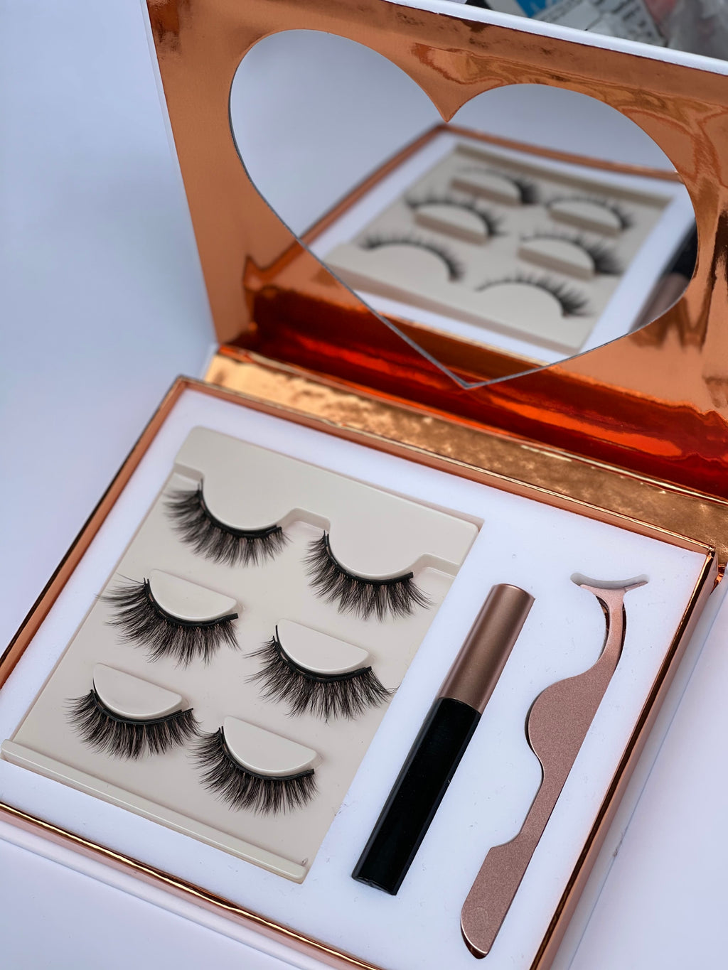 MAGNECTIC LASHES